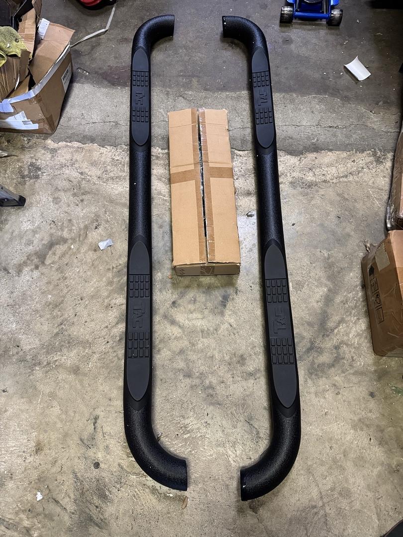 2009-2018 Dodge Ram Quad Cab Black Nerf Bar