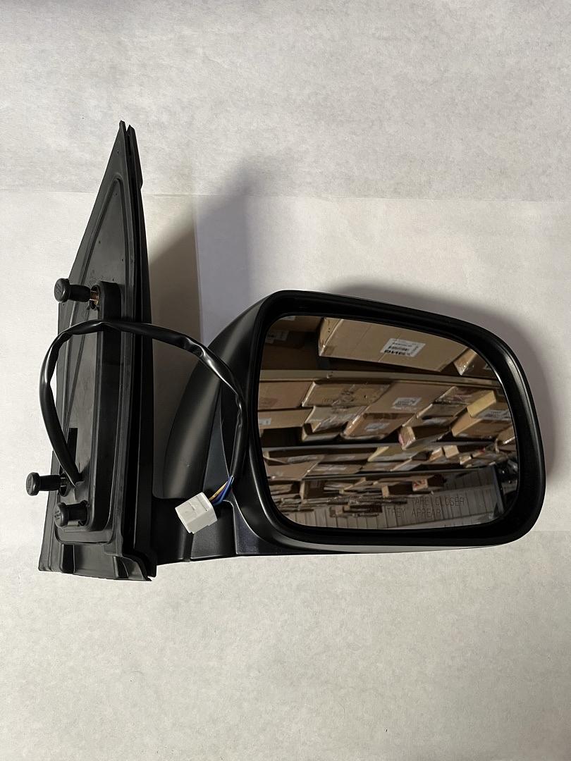 2004 to 2010 Toyota Sienna Right Passenger Side Mirror Espejo Derecho Pasajero