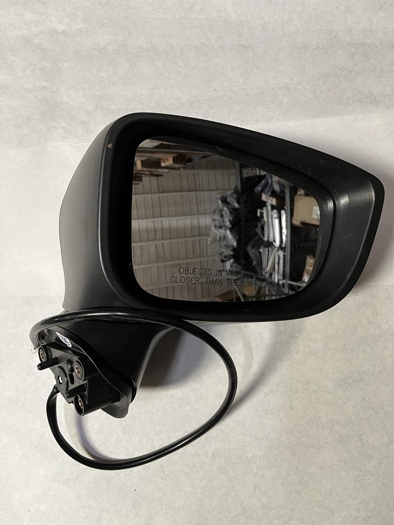 Used 2017 to 2018 Mazda 3 Right Passenger Side Mirror Espejo Derecho Pasajero