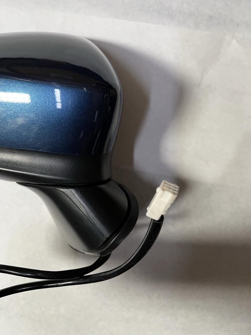 Used 2017 to 2018 Mazda 3 Right Passenger Side Mirror Espejo Derecho Pasajero