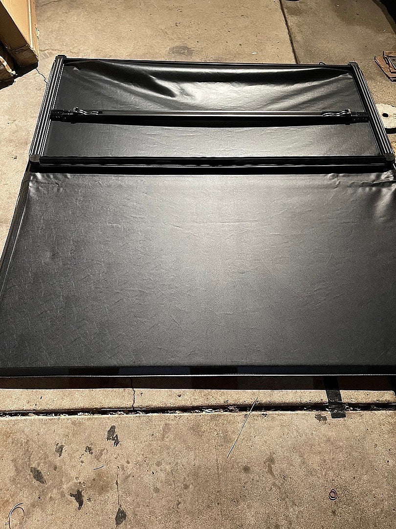 07-14 gmc sierra chevy silverado 6.5ft Truck Bed hard cover