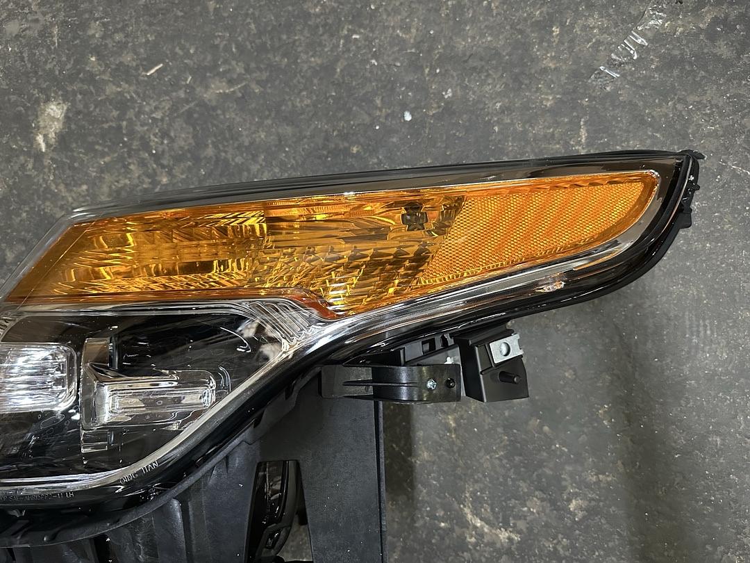 Black Amber Factory Style Driver Side Projector Headlight Lamp Replacement For 11-15 Explorer