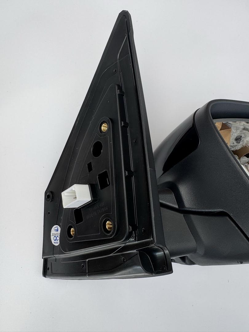 22-23 Hyundai Kona Passenger Right Side Mirror