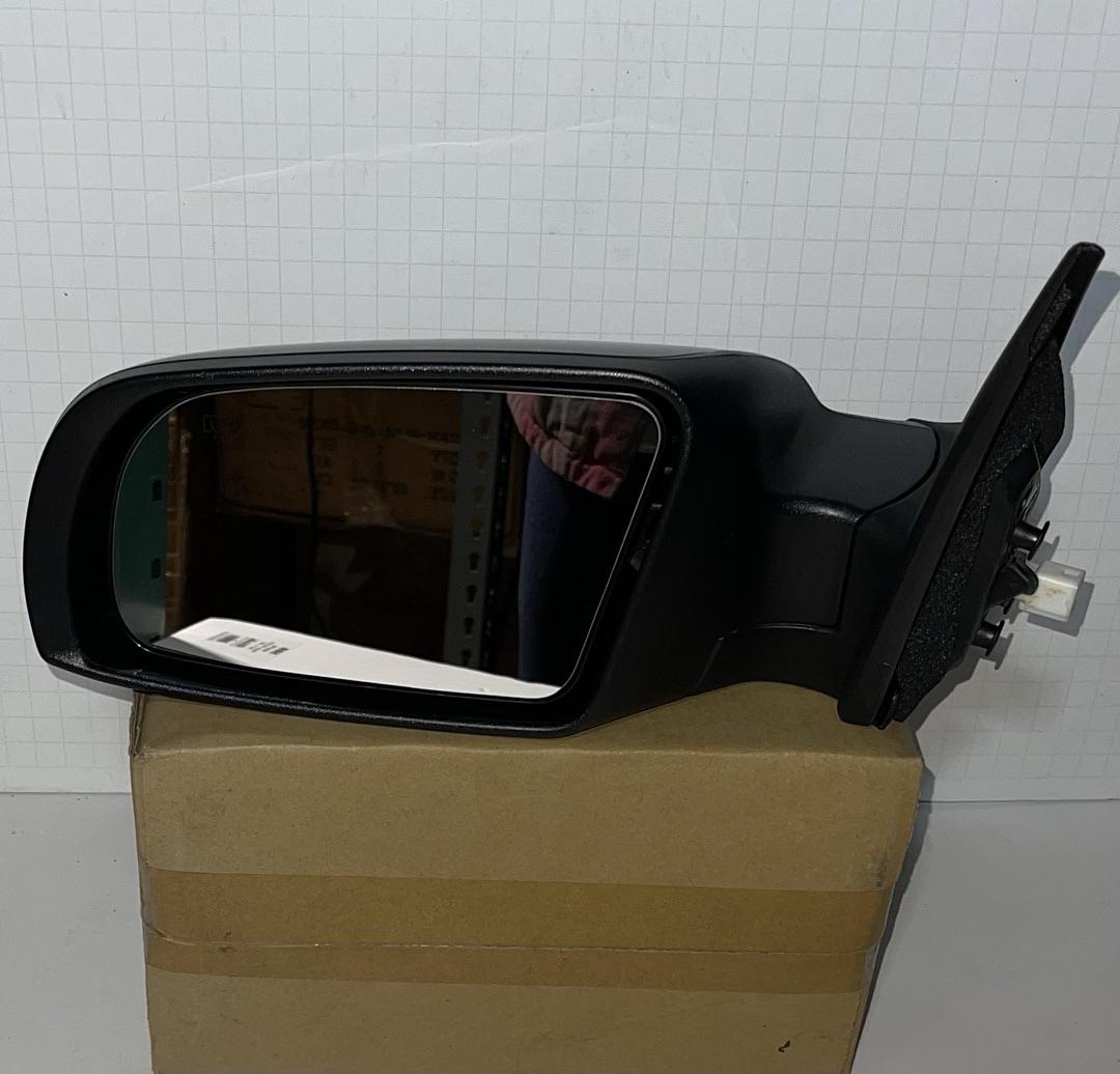 Nissan Altima Driver Side Power / Heat / Signal Mirror for 2007 to 2012