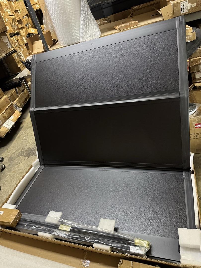 2014 to 2026 Chevy Silverado GM Sierra Tri Fold Flush Tonneau Cover Tapa Dura Para Troca