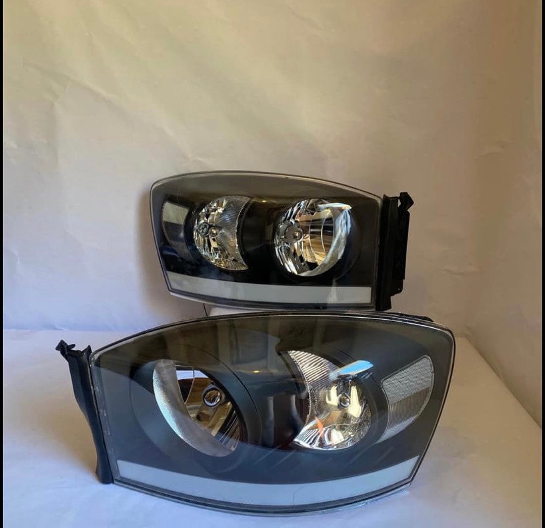 06-08 dodge ram 1500 led black/ clear headlights