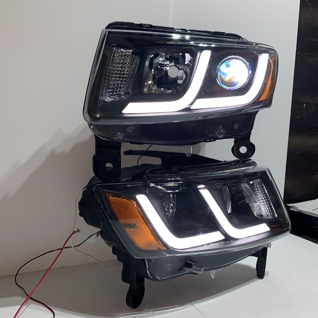 Hl-hpl-jgc14-bk-am. Jeep Grand Cherokee Black Housing LED Projector Headlights for 2014 to 2016.