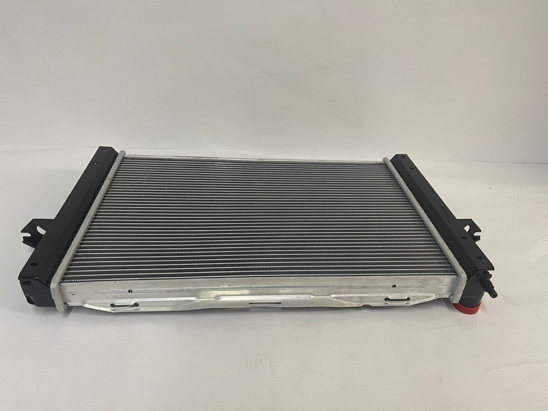 99-04 to Volvo C70/S70/V70 2.3L/2.4L AT OE Style 2424 Aluminum Core Radiator