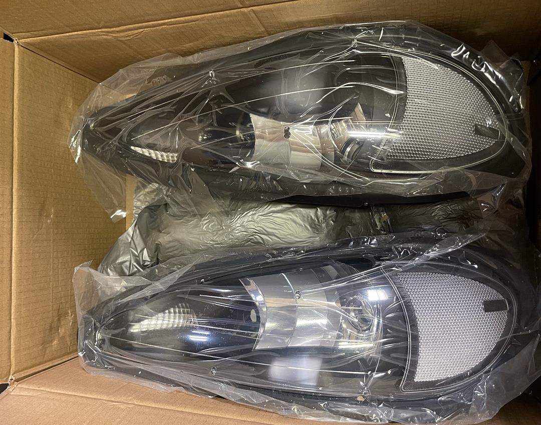 Pontiac Grand Am Black Housing Headlights Clear Reflectors for 1999 to 2004