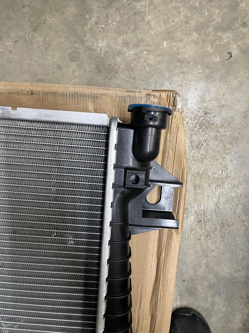 (As IS) OEM-RA-2813 2813 Factory Style Aluminum Cooling Radiator Replacement Fit 2004-2009 DODGE RAM Fits 5.7L V8, Black/Metallic