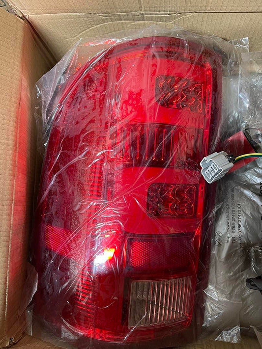 Single Left 07-13 GMC Sierra1500 CHROME TAILLIGHTS
