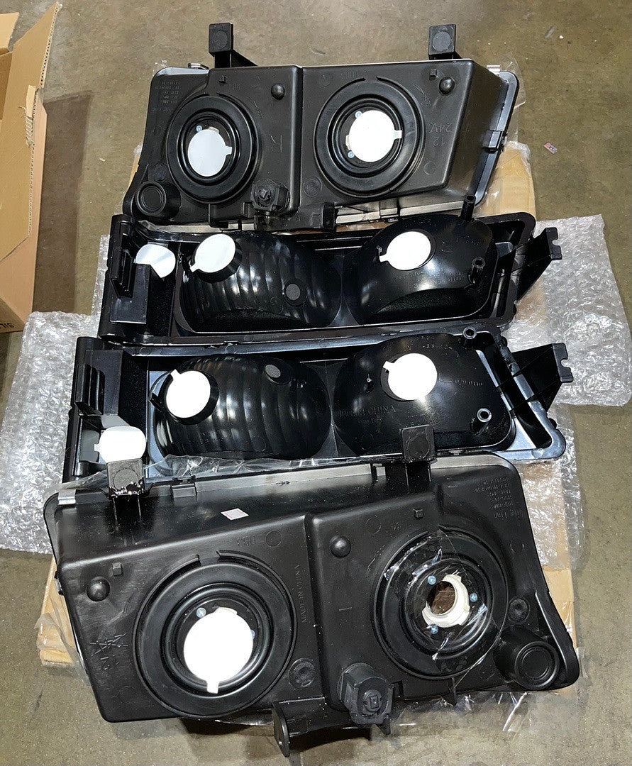 Chevy Silverado / Avalanche Smoked Headlights for 2003 to 2006