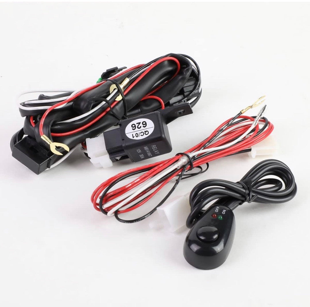 07-13 Chevy Tahoe, Avalanche, Suburban, 10-13 Camaro, 15-19 Colorado, Silverado Fog Lights with Switch Chrome Clear