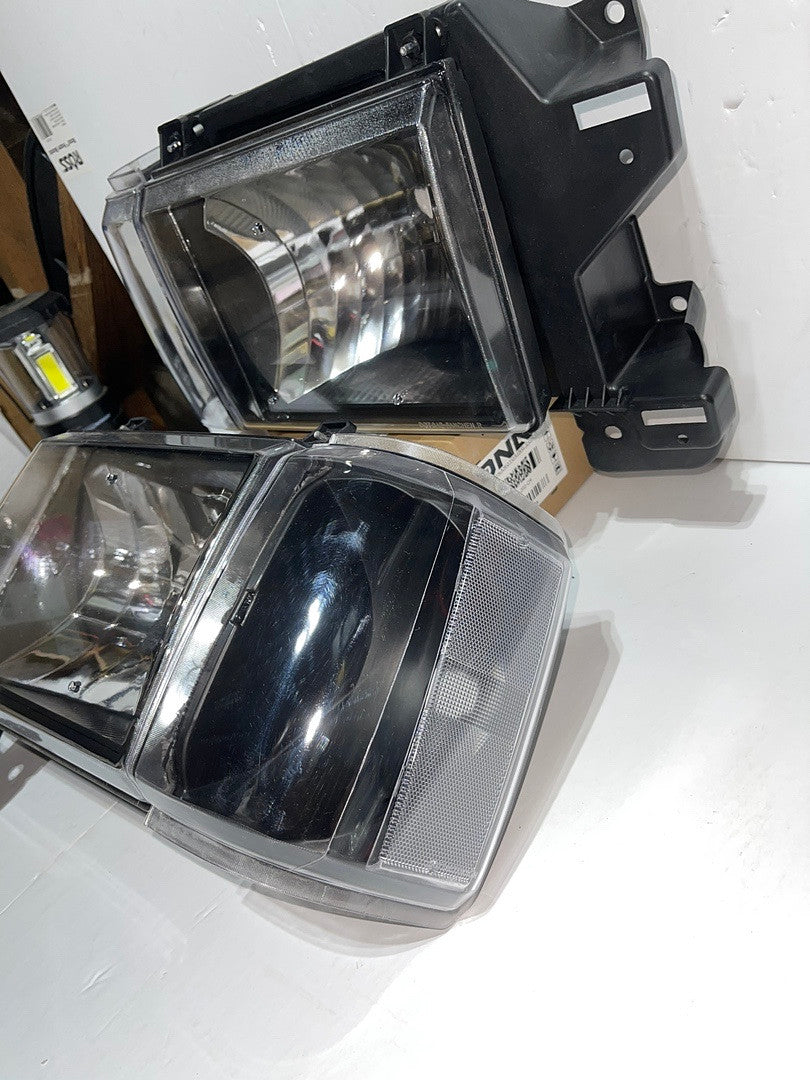 87-91 Ford F-150 / F-250/ F-350 / Bronco Blackhousing Headlights