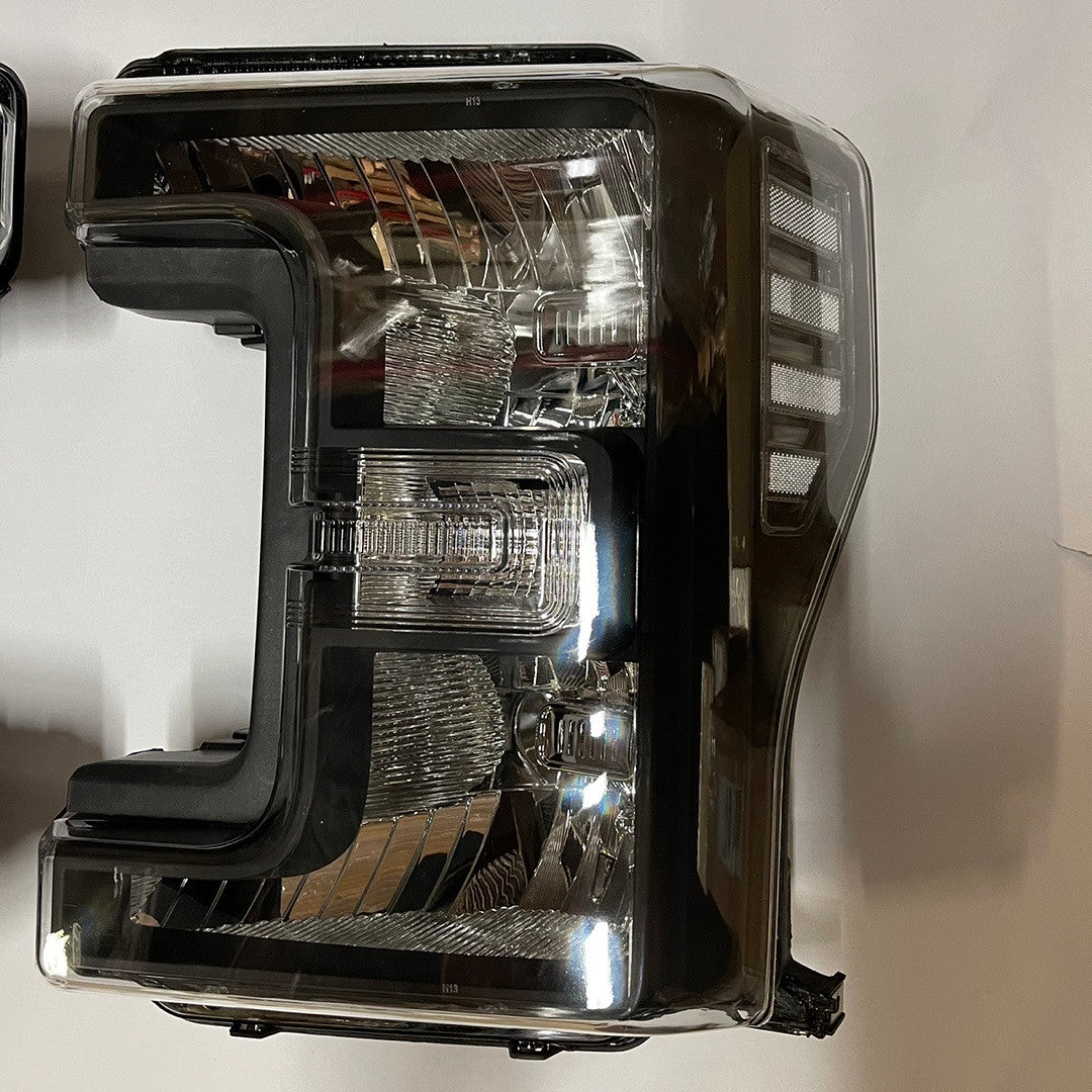 17-20 Ford F-250 / F-350/ F-450/ F-550 Super Duty BlackHousing Headlights
