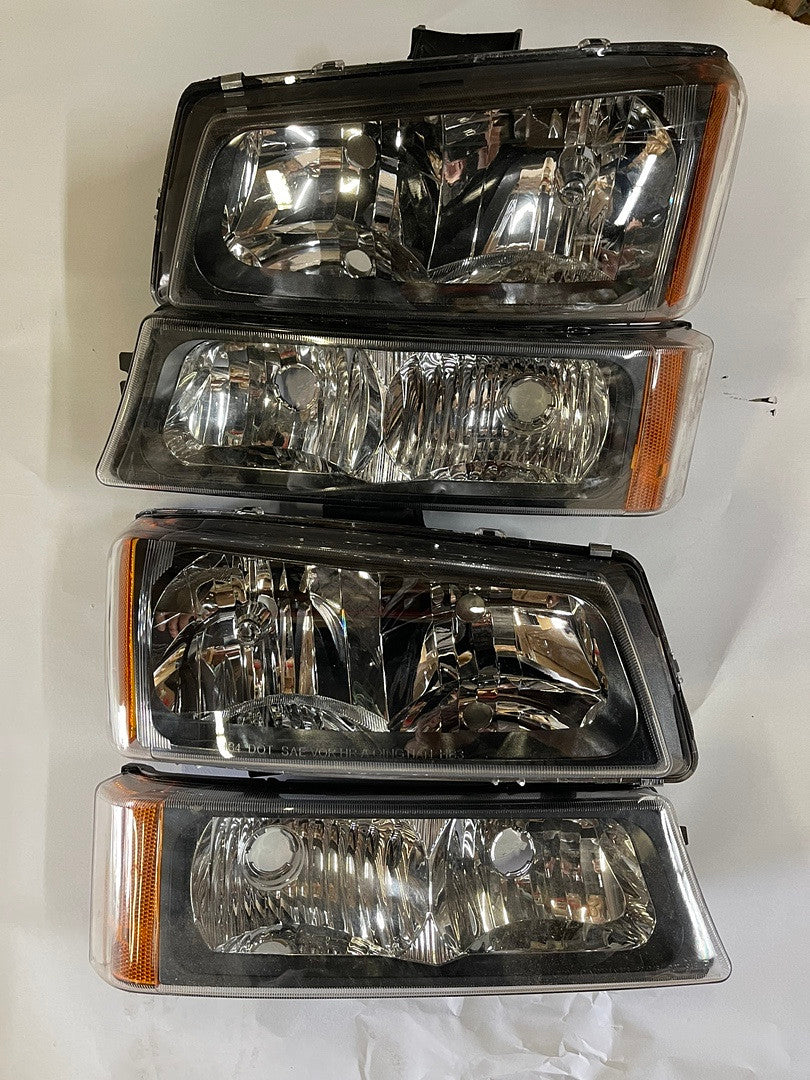 2003 to 2006 Chevrolet Silverado Avalanche Headlights Luces Micas Calaveras Faros Focos Luz Light