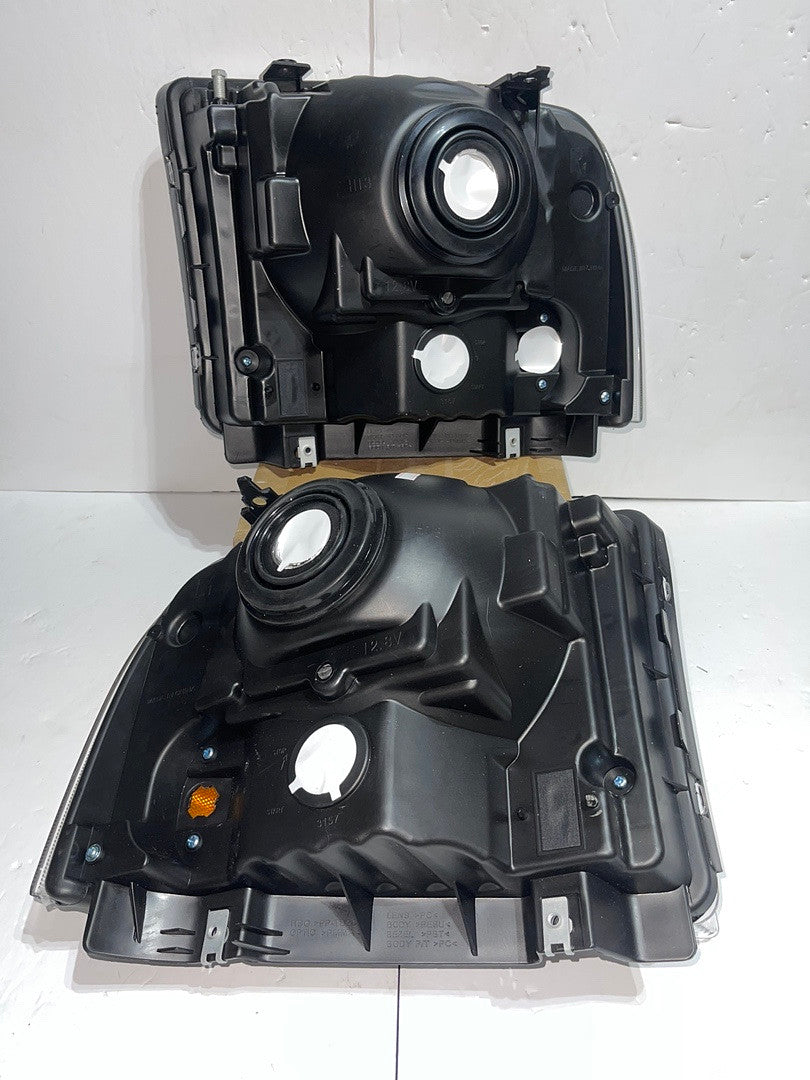 2005 To 2007 Ford F-250 F350 F450 F550 Super Duty Headlights Luces Micas Calaveras Faros Focos Luz Light