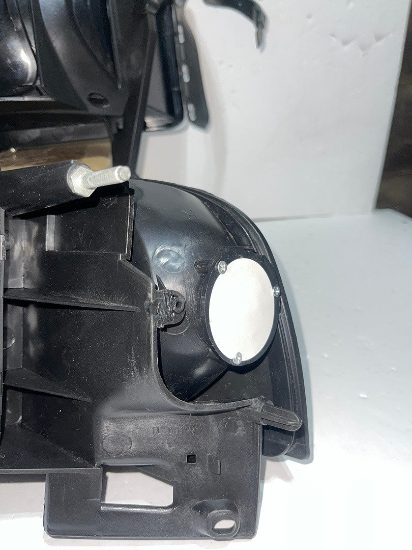 Dodge Ram Black housing Headlights For 1994 To 2001