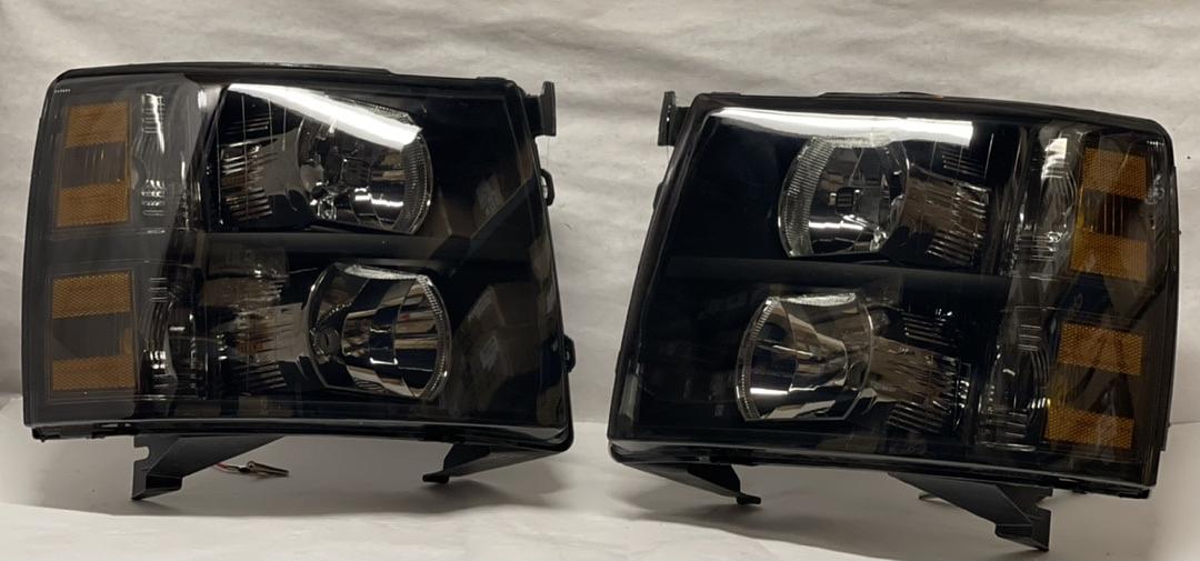 2007 to 2013 Chevrolet Silverado Smoked Headlights Luces Micas Calaveras faros Focos Luz Ahumadas
