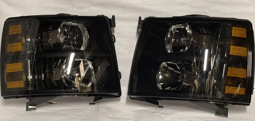 2007 to 2013 Chevrolet Silverado Smoked Headlights Luces Micas Calaveras faros Focos Luz Ahumadas