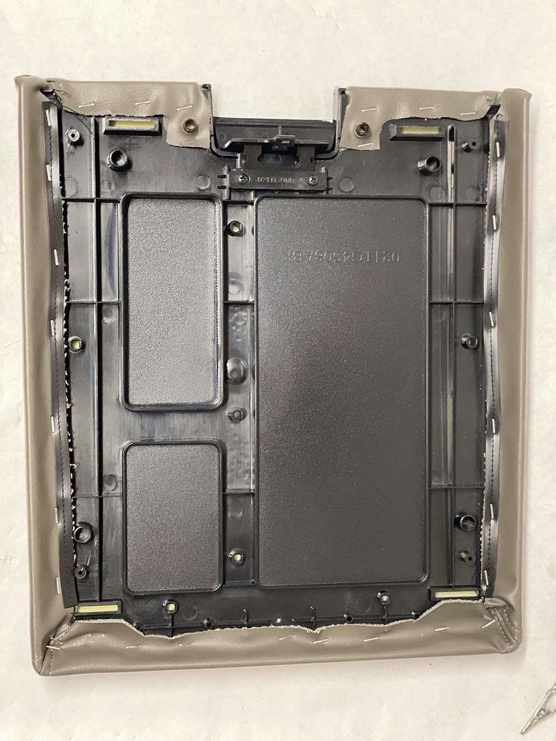 07-13 07 to 14 Chevy Silverado GMC Sierra Leather Center Console Lid With Latch Tapa para consola centro