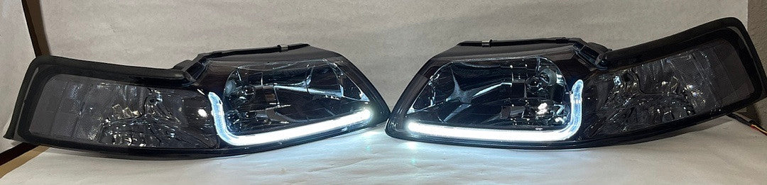 Smoked Lens Clear Corner LED Headlight [For 99-04 Ford Mustang]