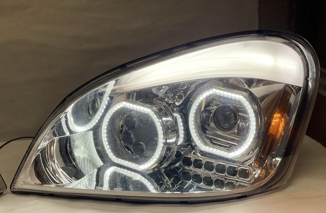 AS IS HL-HAY-002-CH Chrome Amber Signal Dual Halo Full LED DRL Projector Headlights Replacement For 08-17 Cascadia