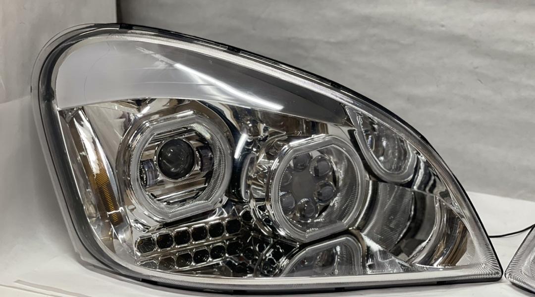 AS IS HL-HAY-002-CH Chrome Amber Signal Dual Halo Full LED DRL Projector Headlights Replacement For 08-17 Cascadia