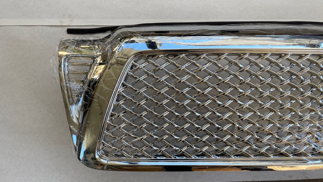 TOYOTA TACOMA GRILLE 05 -11 (JDM DRAGOM MESH)