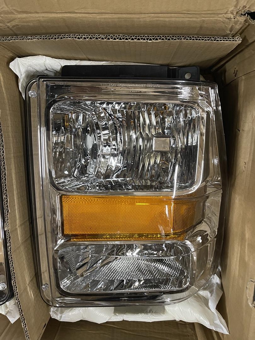 08-10 Ford F-250 F-350 F-450 Super duty Chrome housing headlights amber