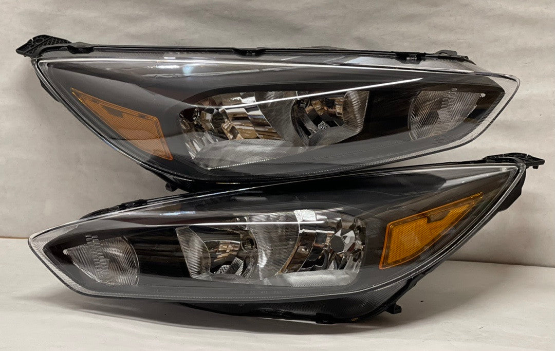 15-18 Focus Fits Halogen Headlight Models