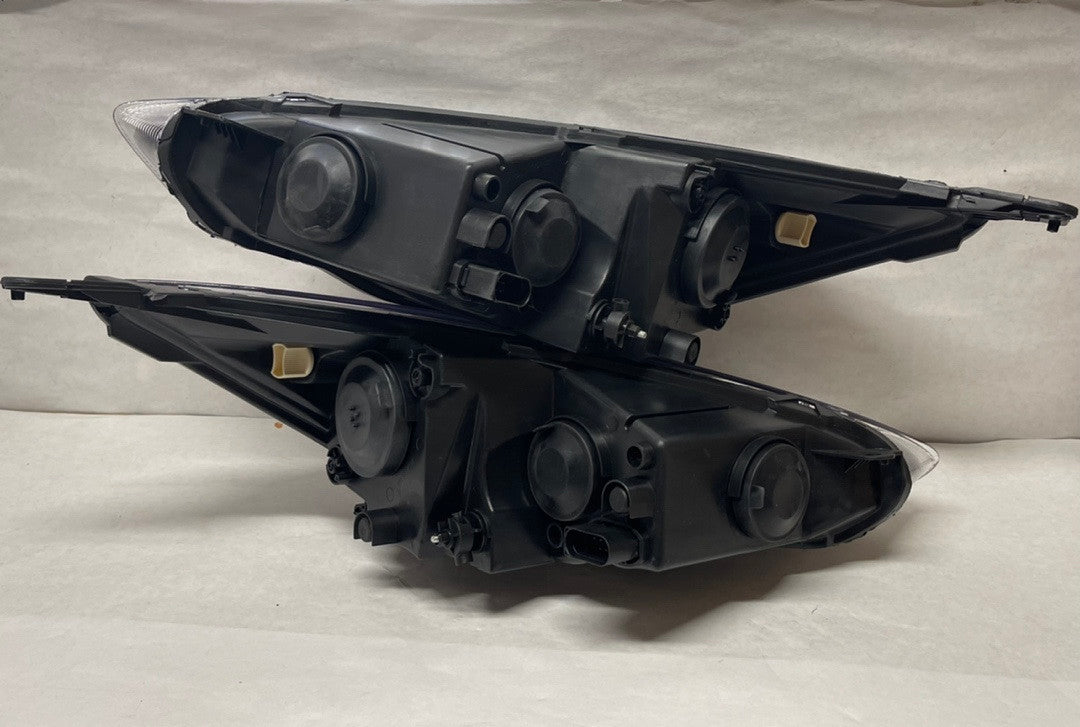 15-18 Focus Fits Halogen Headlight Models
