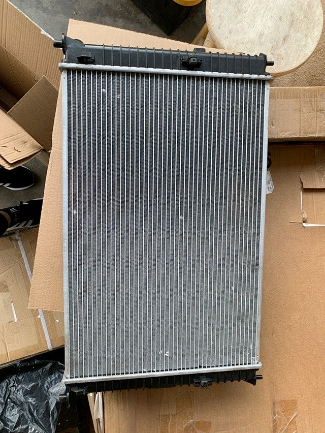2007 to 2012 Ford Fusion Lincoln MKZ 2.5/3.5L Aluminum Core Cooling Radiator 08 09 10 11