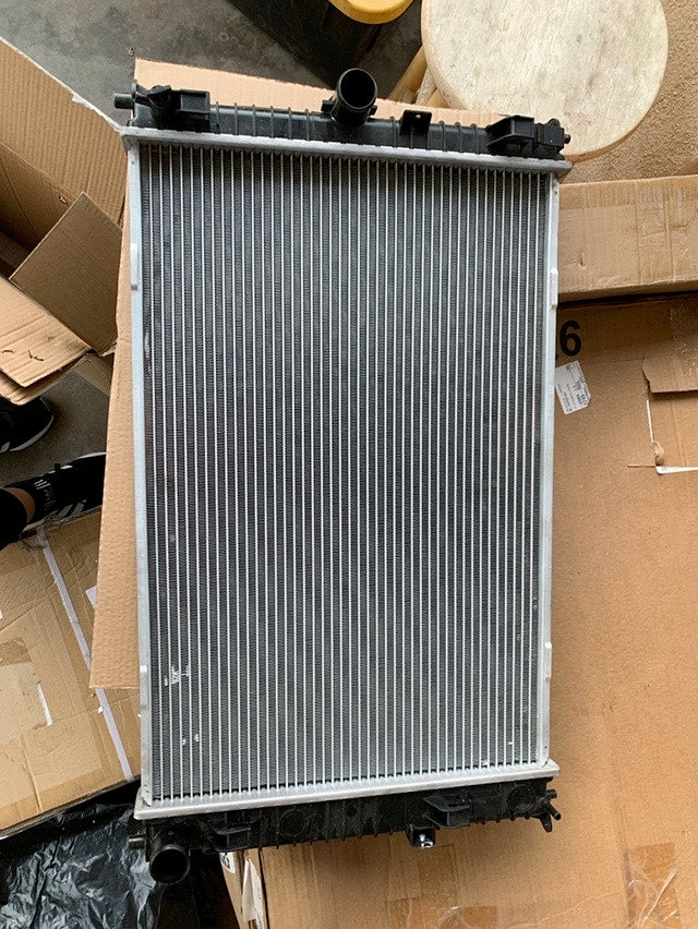 2007 to 2012 Ford Fusion Lincoln MKZ 2.5/3.5L Aluminum Core Cooling Radiator 08 09 10 11