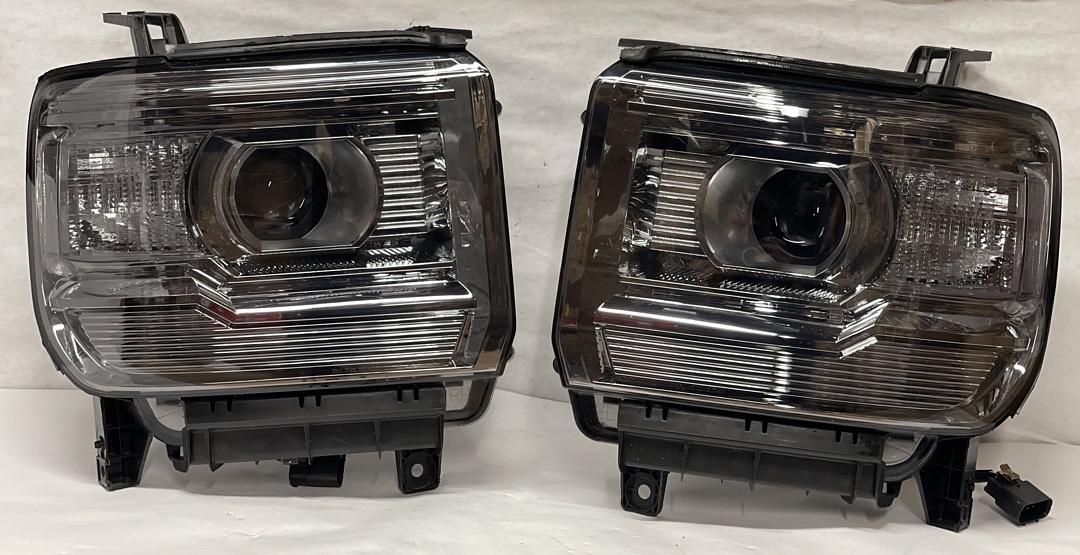 HL-OH-GMCS14-SM-CL1 14-15 GMC Sierra 1500 Smoke Lens Clear Side Projector Headlights Replacement