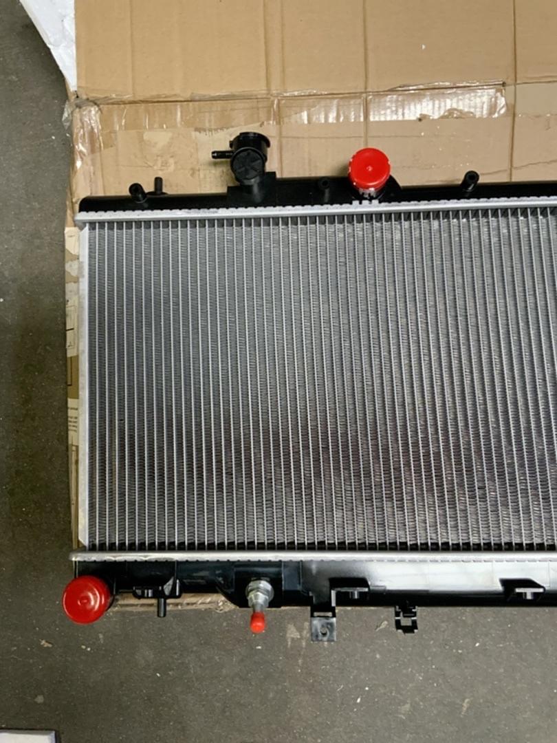 OE Style Direct Fit Radiator 00-04 Subaru Legacy NEW