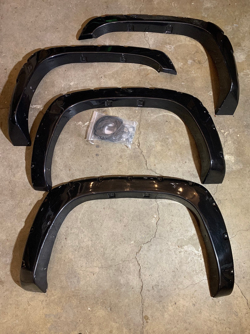 For 2003 to 2006 Chevy Silverado 1500 / 2500 / 3500