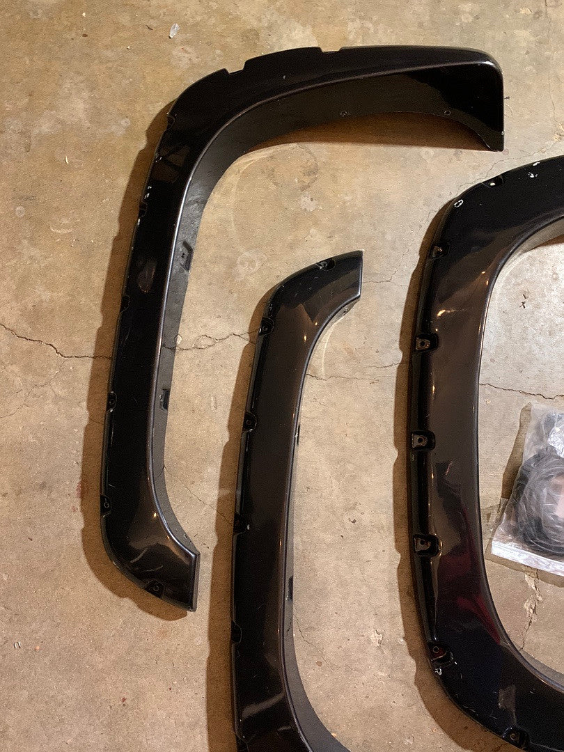 For 2003 to 2006 Chevy Silverado 1500 / 2500 / 3500