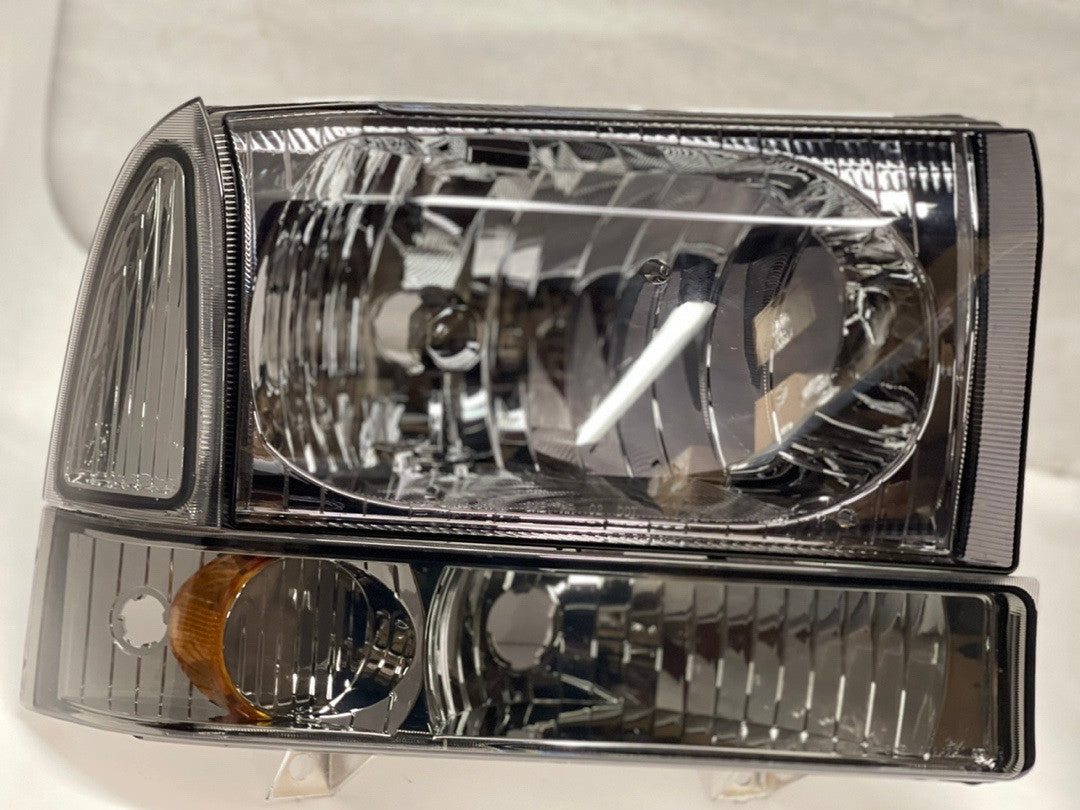 Ford F-250 Super Duty / Excursion Smoked Headlights For 1999 To 2004