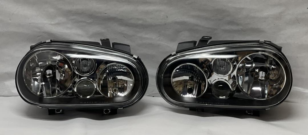 99-06 Volkswagen Golf Black Housing Clear