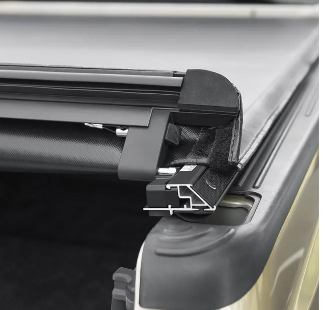 05-17 Ford Ranger 5ft Role up bed soft cover