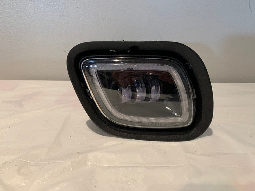 08-17 Freightliner Cascadia