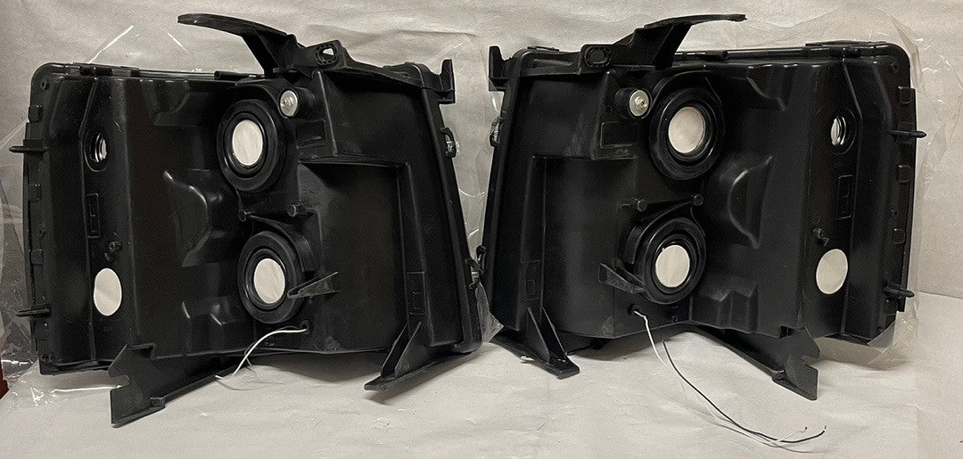 R HL-LED-CSIL07-BK-CL1 07 - 13 Chevy Silverado LED Headlights