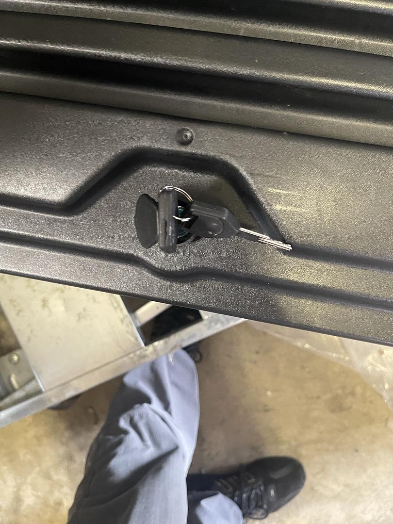 OB ZTL-Y-0199 2015 to 2019 Chevy Colorado GMC Canyon Passenger Side Truck Bed Storage Case Wheel Well Tool Lockable Box 16 17 18 19