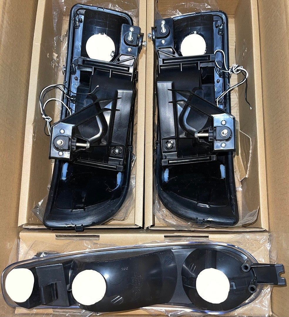GMC Sierra Denali / Yukon Denali LED Black Housing Headlights for 1999 to 2006