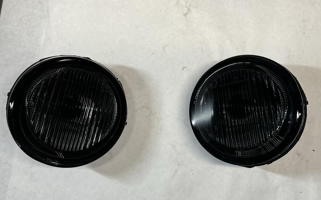 . 2002 to 2003 Nissan Maxima A33 Pair Bumper Driving Fog Light Lamp Smoked Lens