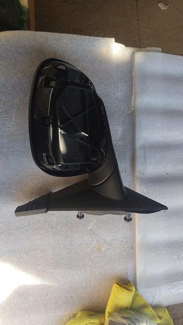 DNA Motoring Factory Style Powered Adjustment Mirror Left Side Mirror Replacement For 05-08 Dodge 300