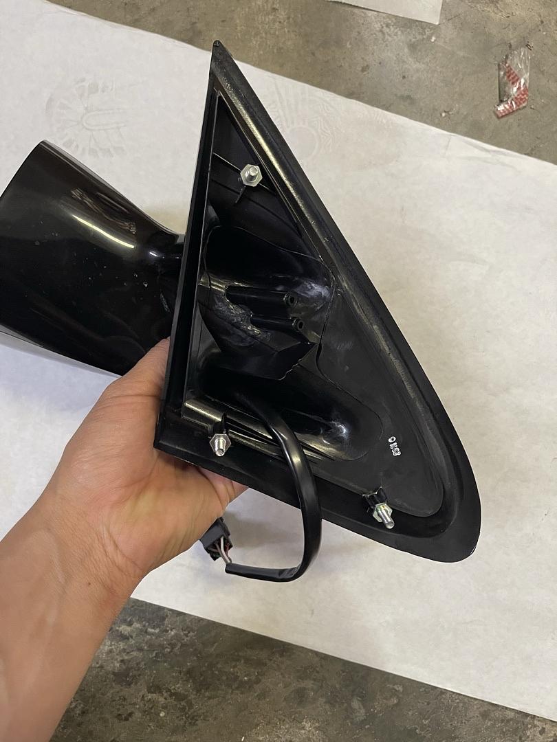 Left side OEM-MR-CH1320170 95-00 Chrysler cirrus / Dodge stratus 96-00 plymouth breeze black