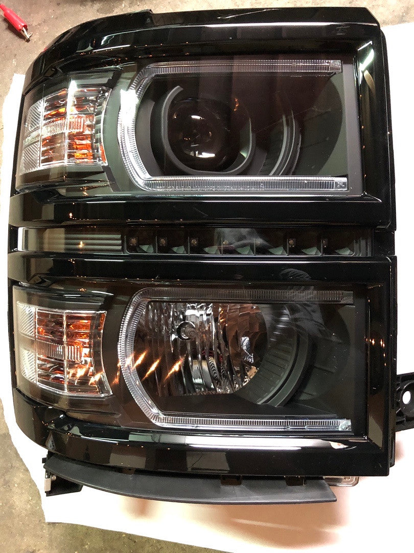 14-15 Chevy Silverado 1500 BLACK HOUSING AND CLEAR WITH AMBER LED projector HEADLIGHTS