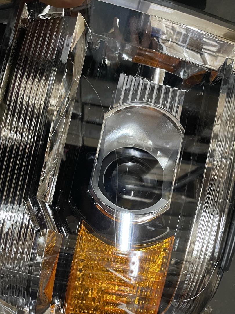 As IS Oem-hl-0057-l 14-15 gmc sierra amber black housing left side headlight non led drl and for halogen bulb only